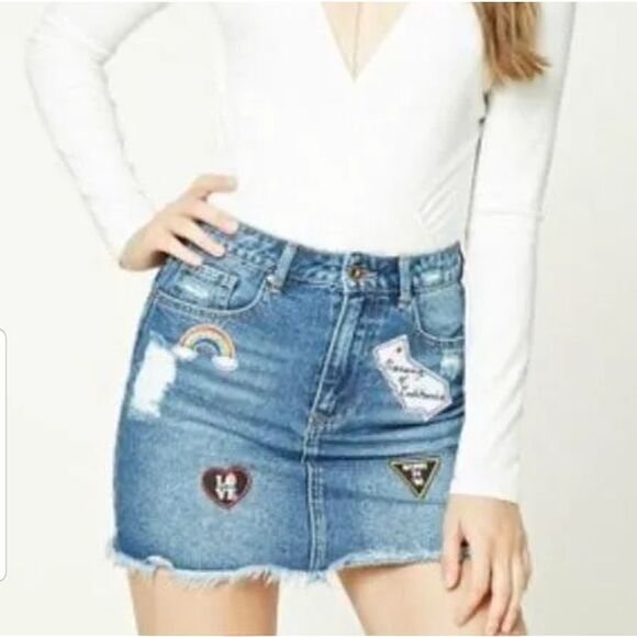 FOREVER 21 distressed denim skirt with patched - Picture 1 of 9